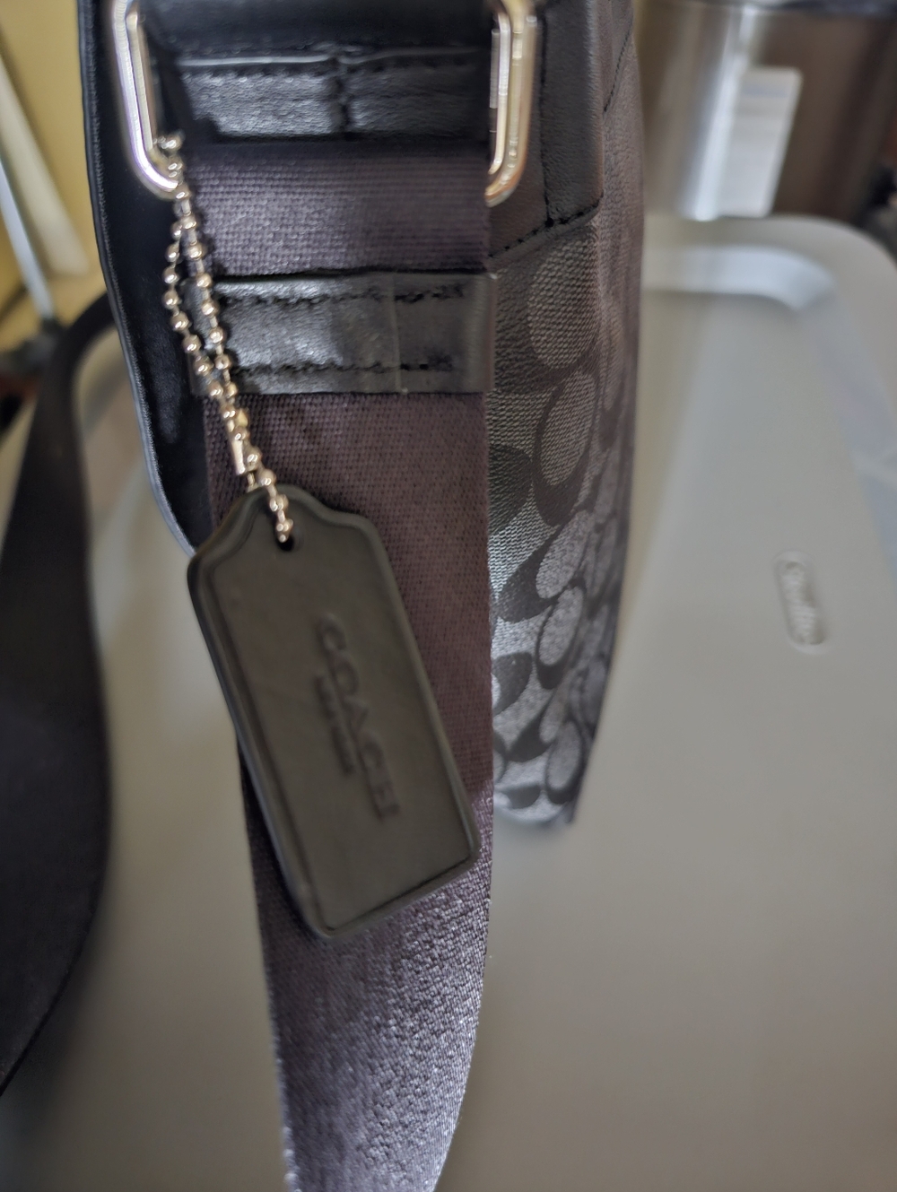 Coach Charles Messenger Bag EUC - Picture 8 of 12